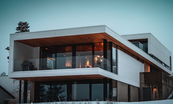 Casa Alphaville — projeto residencial contemporâneo com iluminação natural